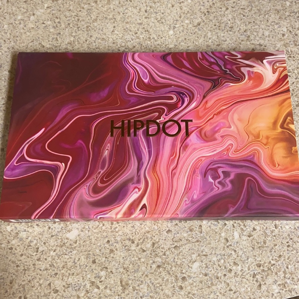 Hipdot- Zion pressed Eye Shadow Palette- Unopened